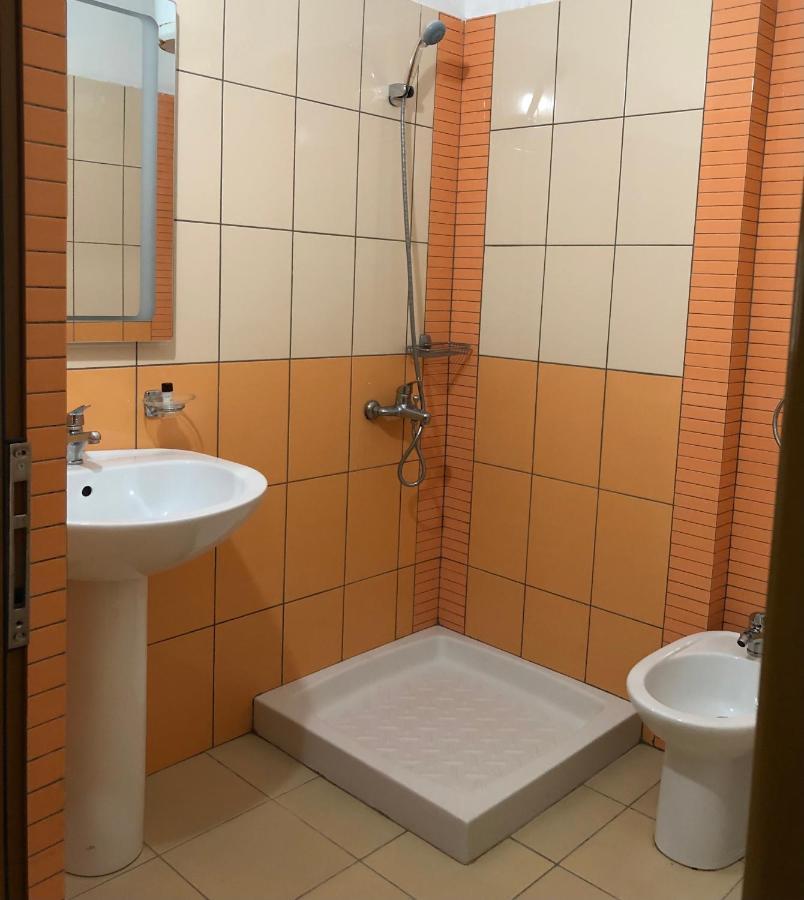 Lungomare apartment Vlorë Esterno foto