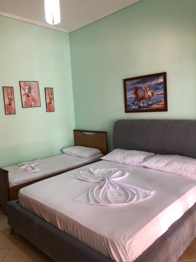 Lungomare apartment Vlorë Esterno foto